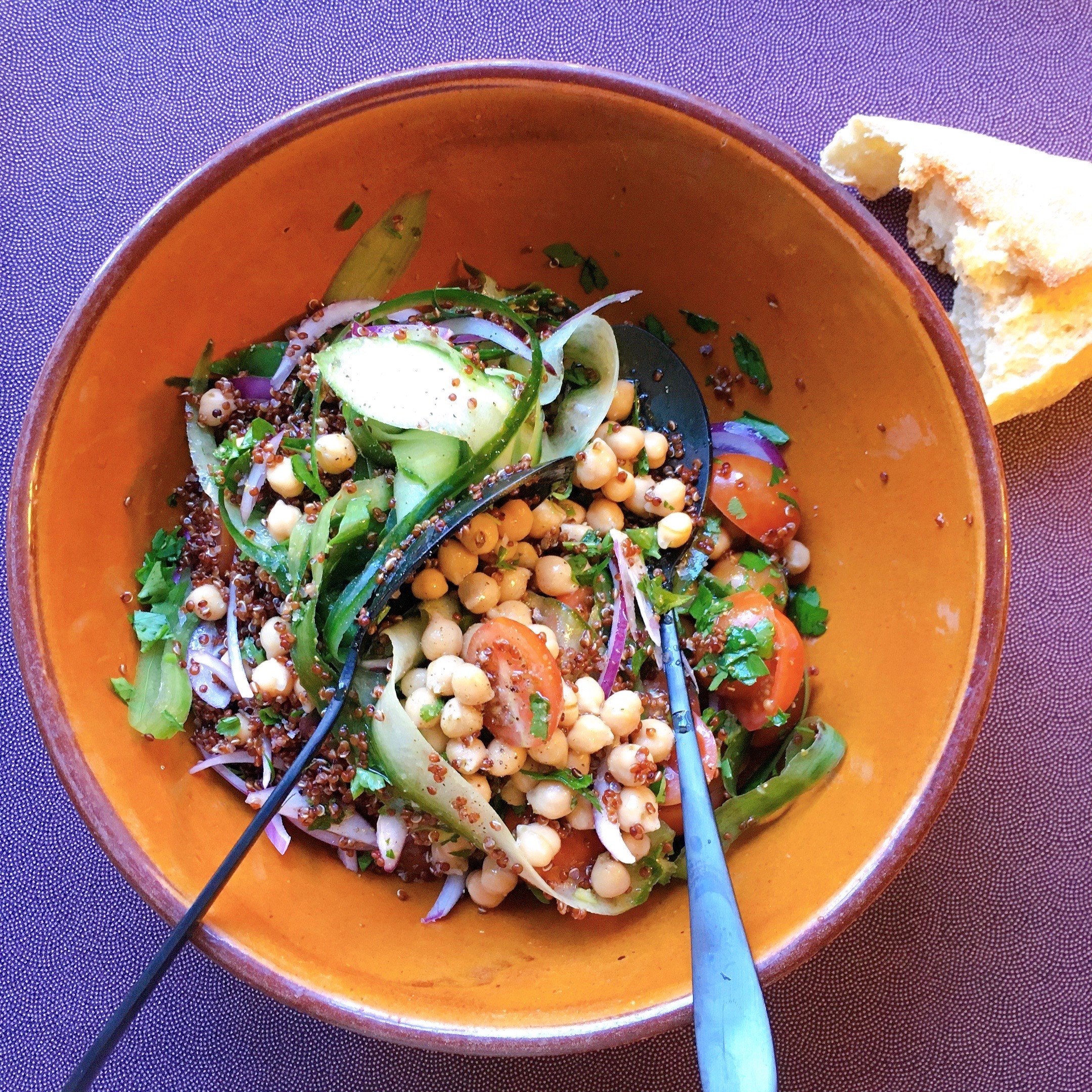 Tabbouleh med quinoa og kikærter