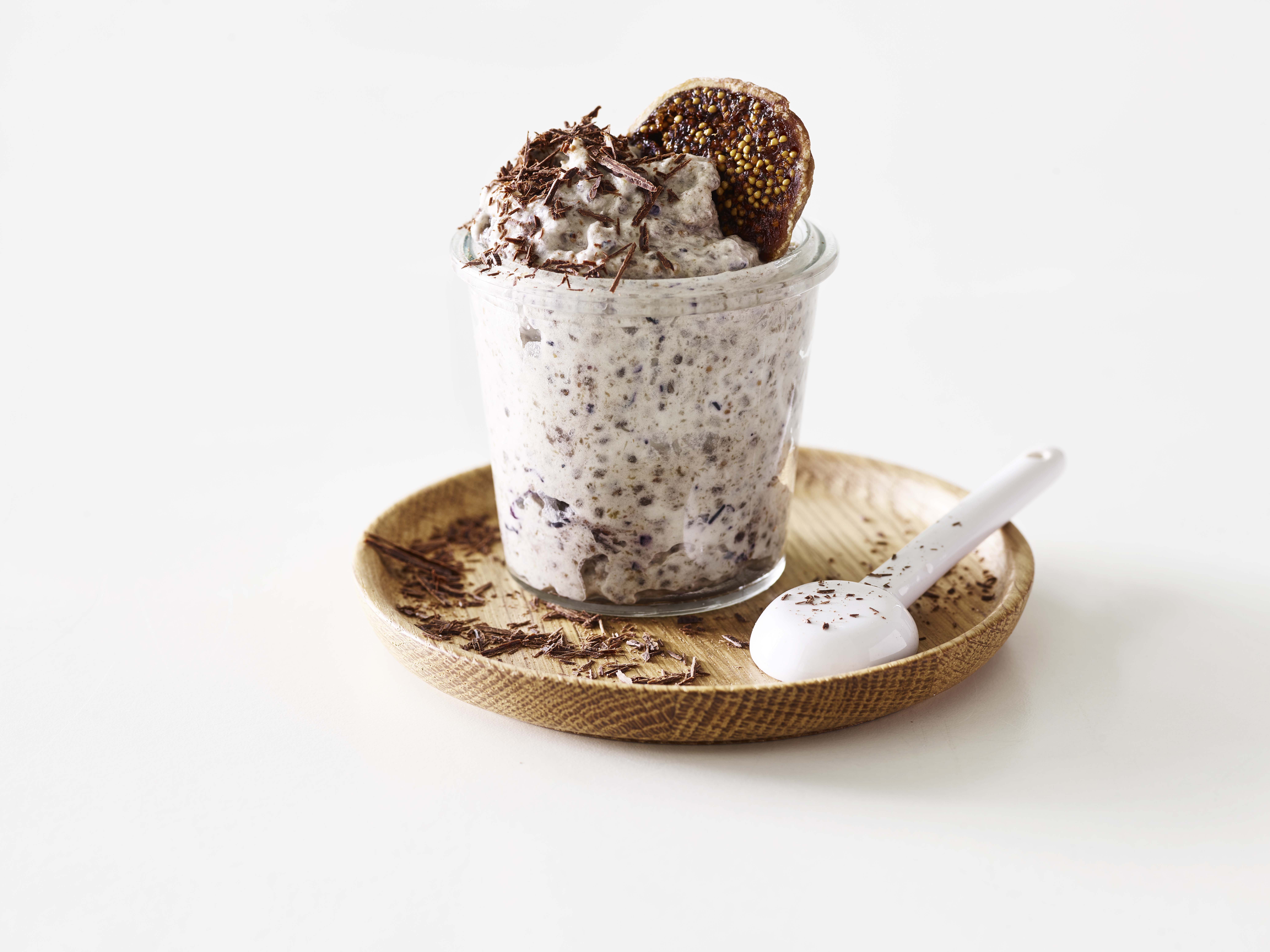 Yoghurt med chiafrø og figen