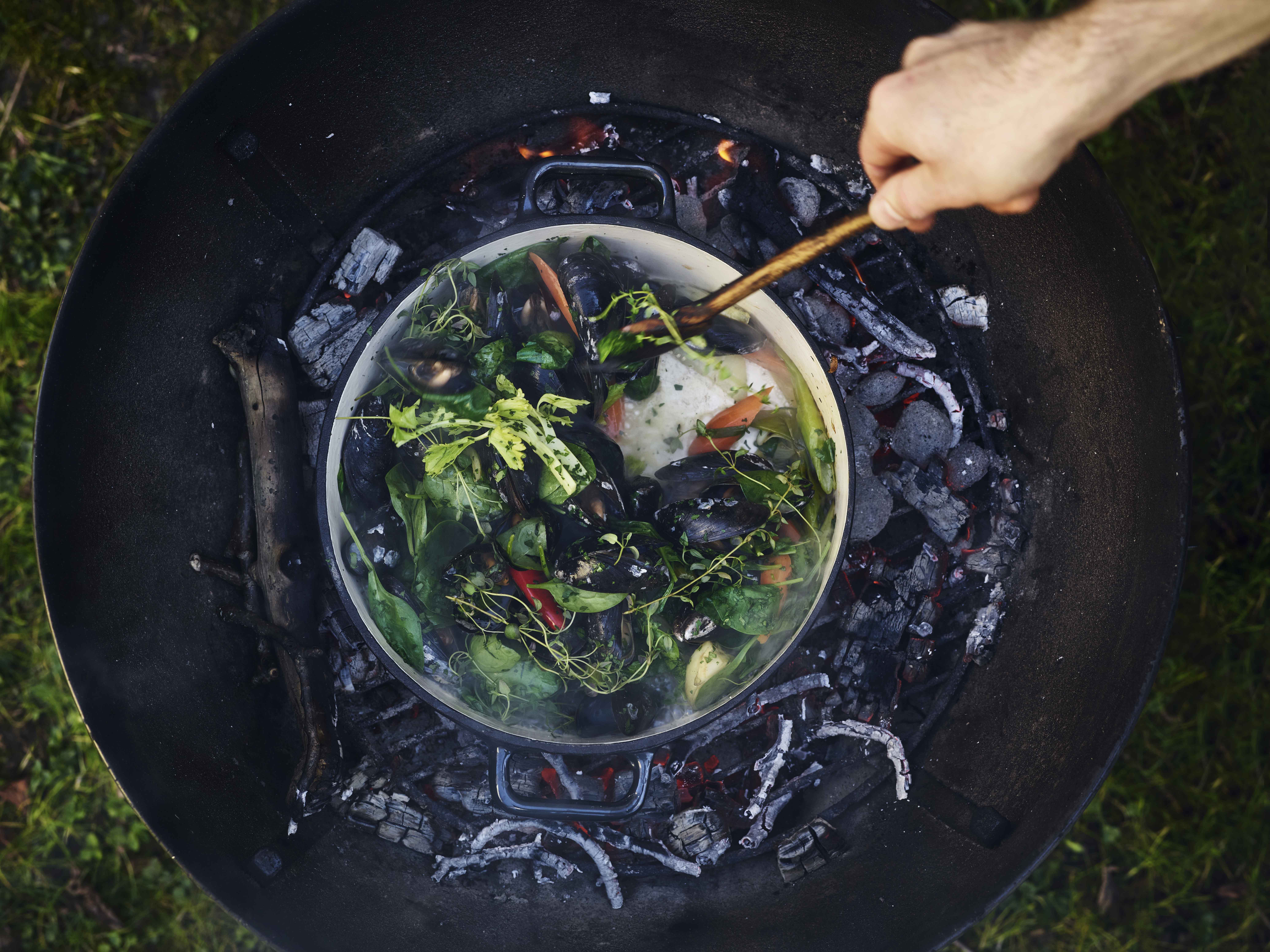 Muslinger i gryde på grill