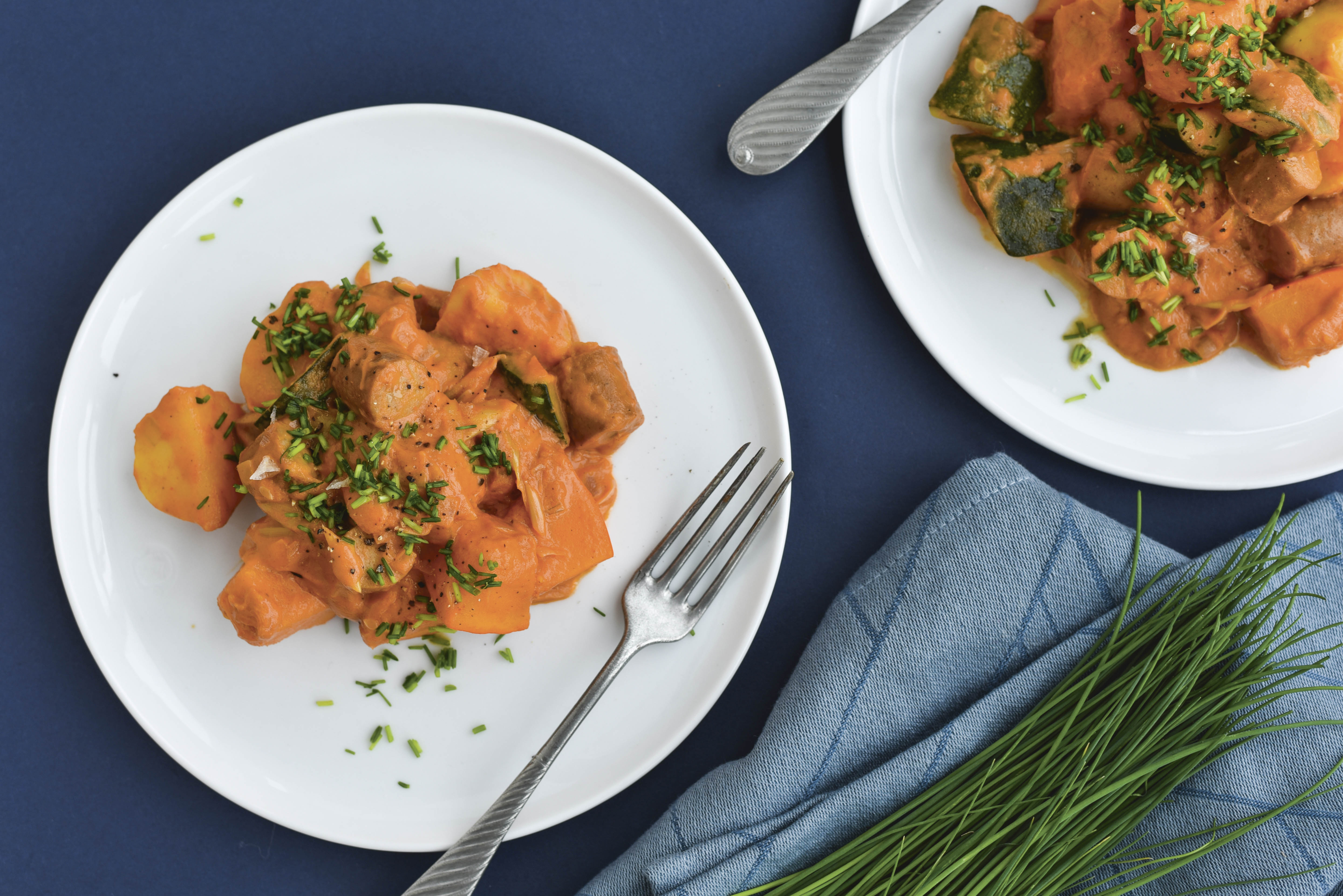 Svensk pølseret med græskar og grønt