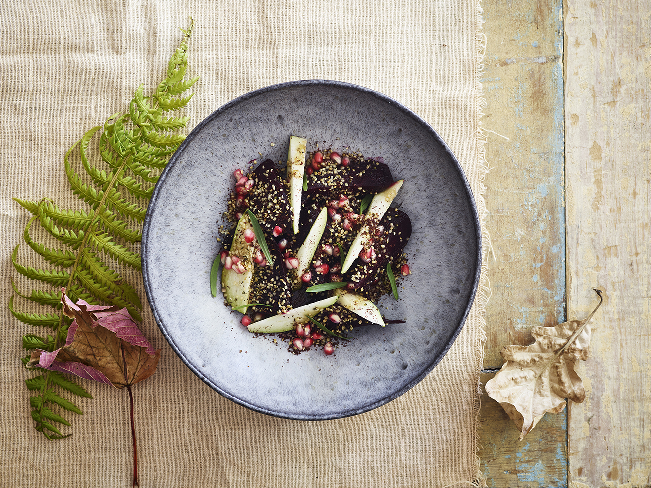 Rødbeder med pære, za’atar  og vinaigrette