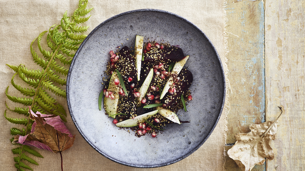 Rødbeder med pære, za’atar  og vinaigrette