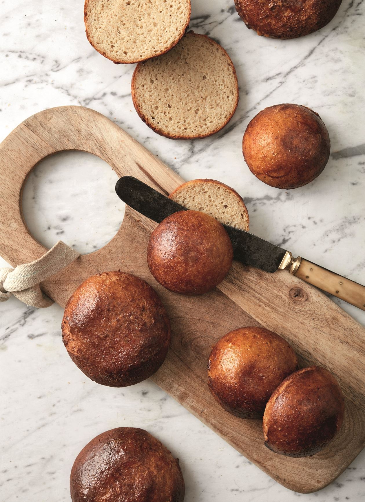 Glutenfri fastelavnsboller med vaniljecreme