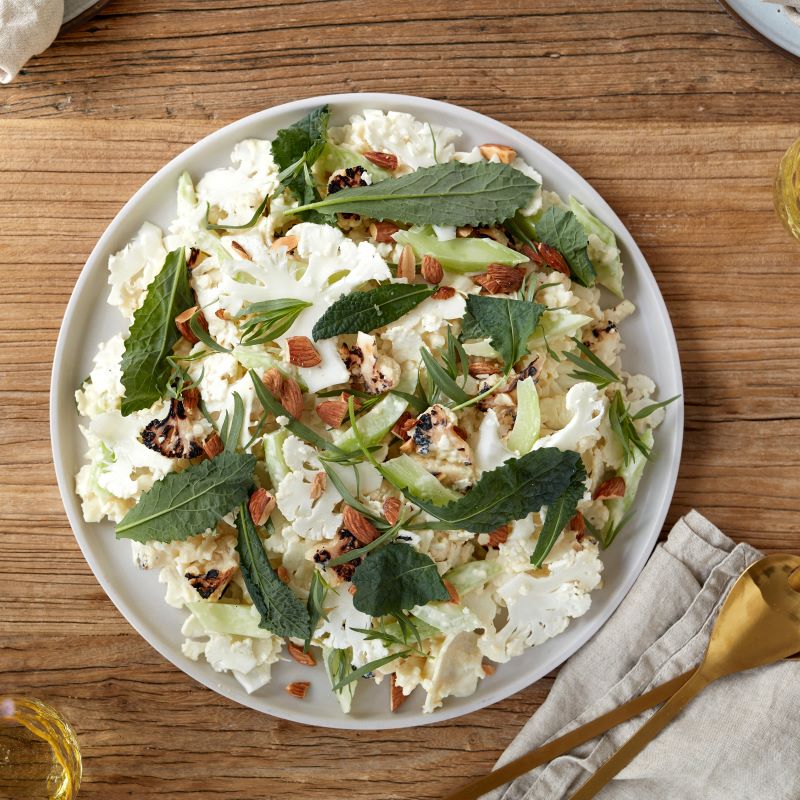 Blomkål med citroncreme, ristede mandler og estragon