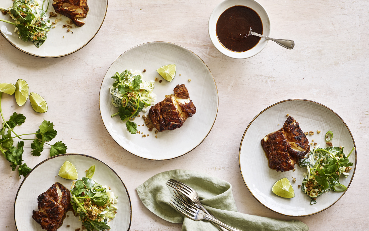 Barbecuefisk med grønt vendt i yoghurt