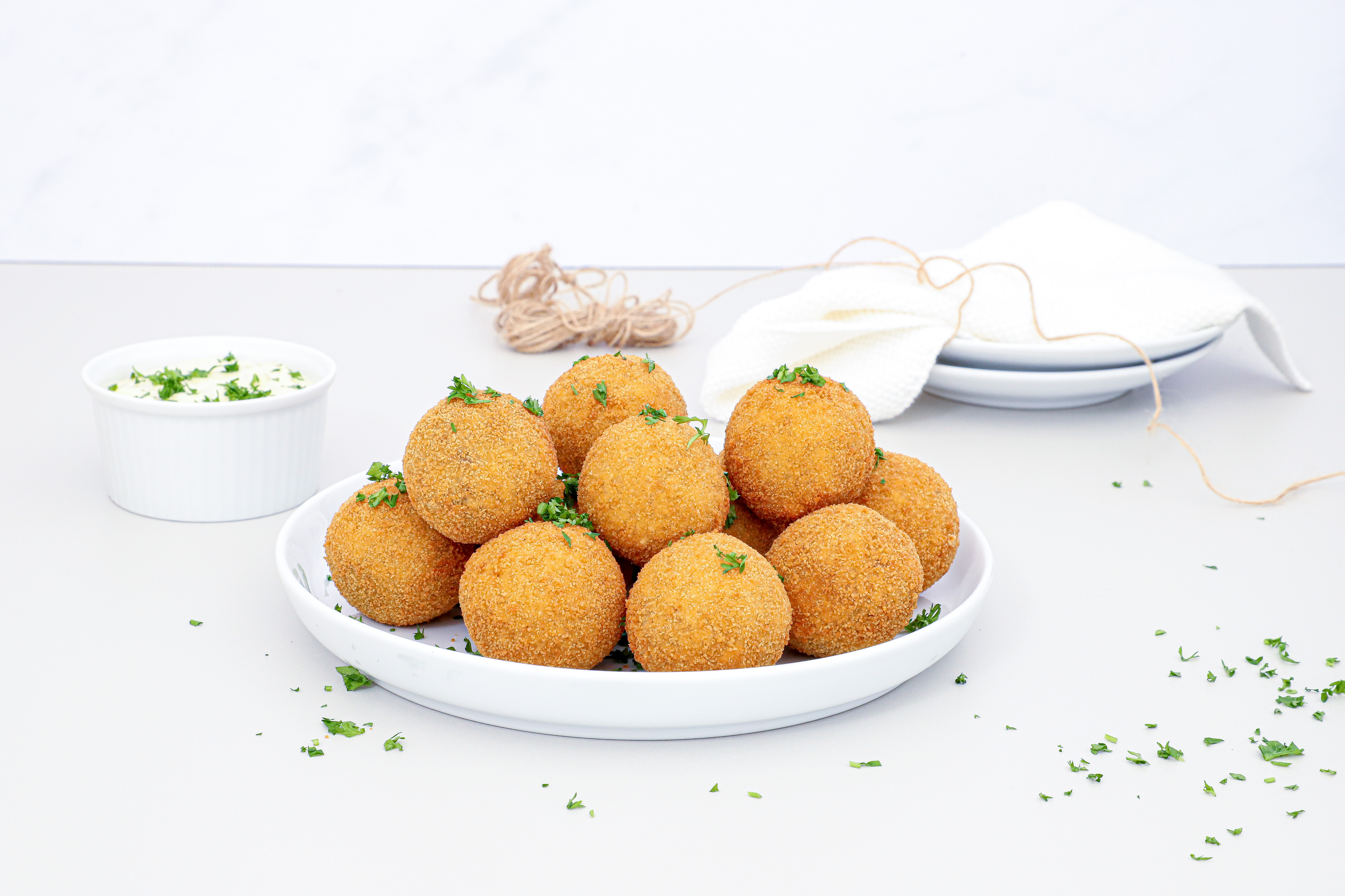 Kroketter med and, kartofler og sennepsmayo