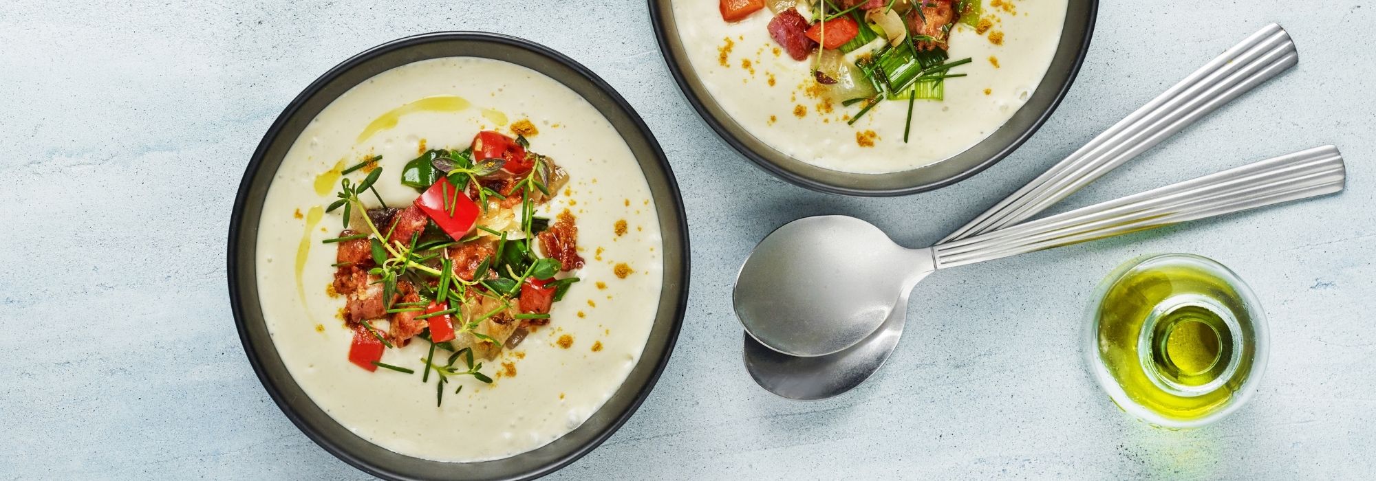 Jordskok-kartoffelsuppe med bacon og peberfrugt