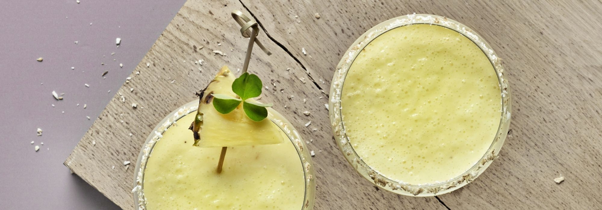 Smoothies - Mango/æble og Ananas/Banan/Kokos