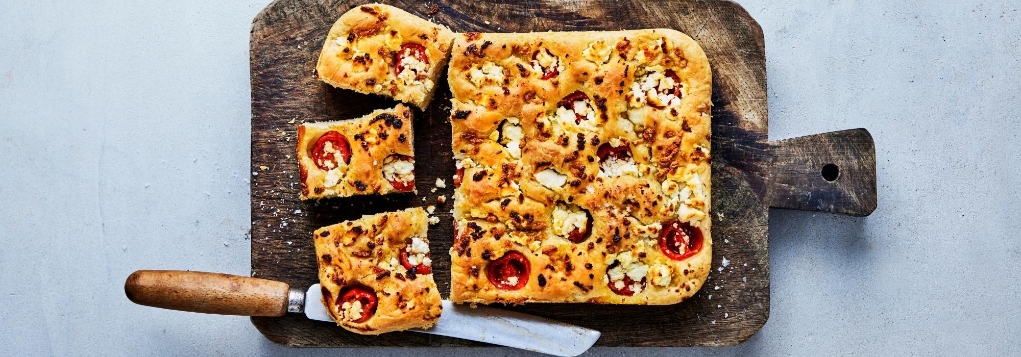 Focaccia med feta og tomat