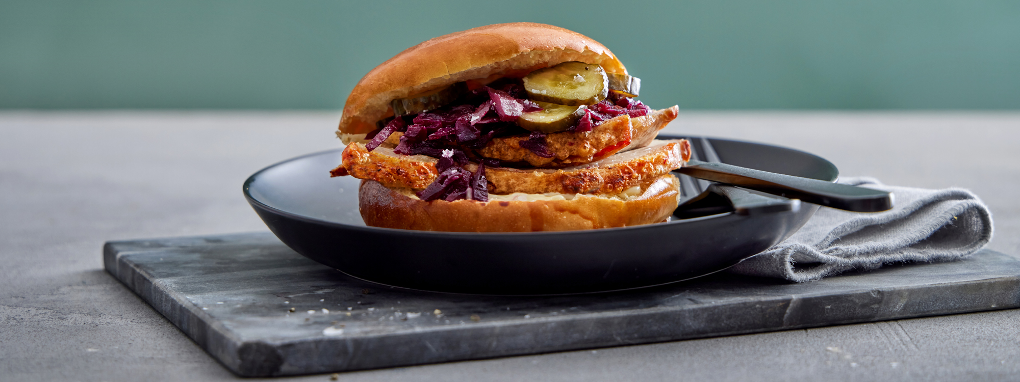Klassisk flæskestegssandwich