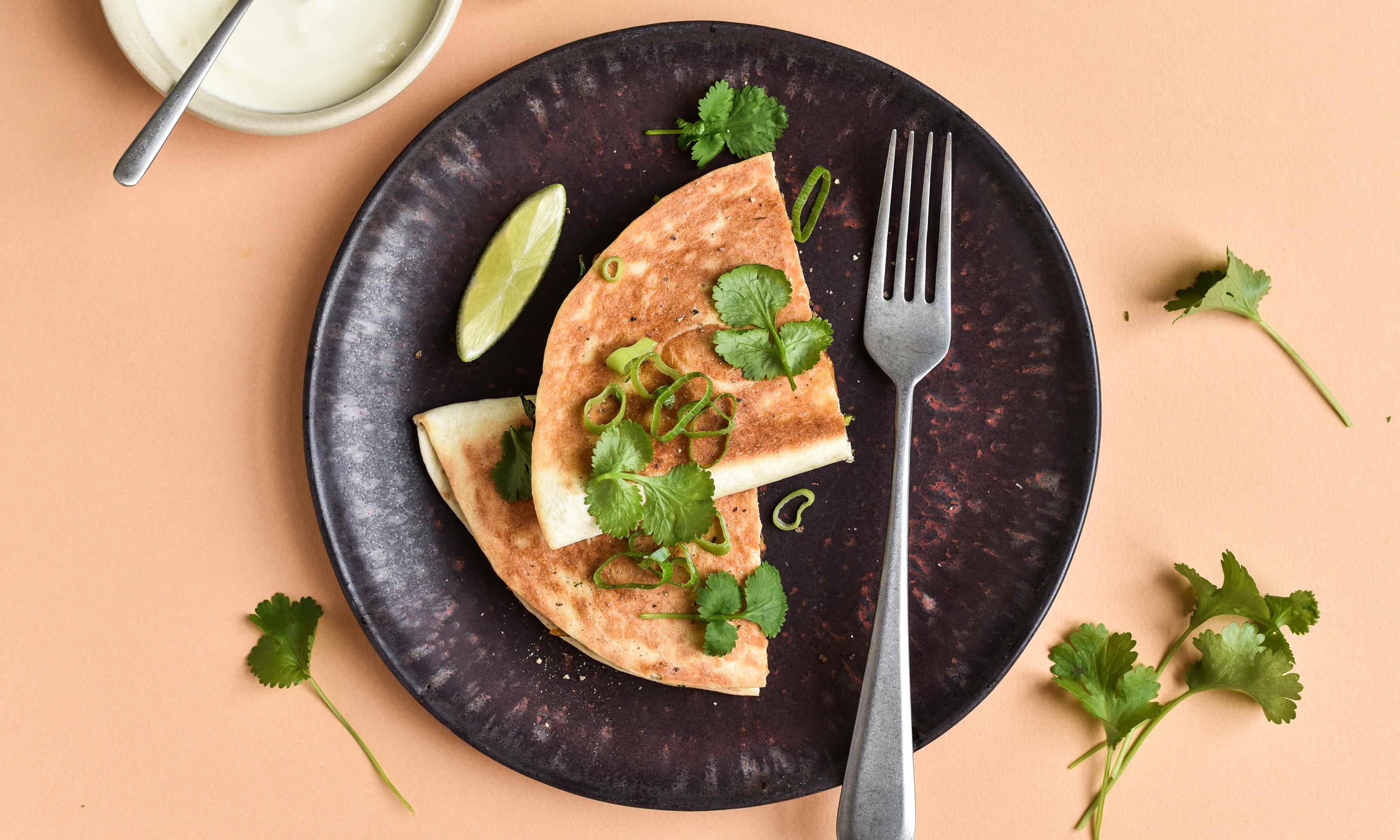 Quesadillas med ost, svampe og grønkål