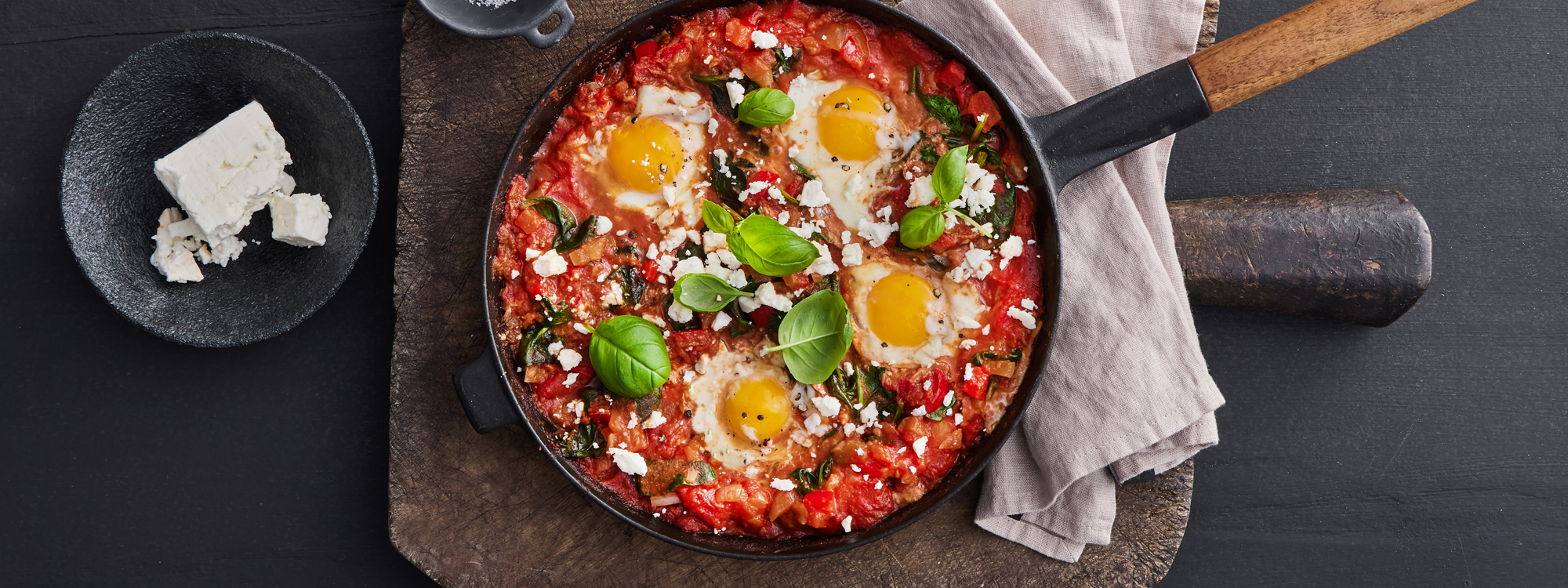 Shakshuka - bagte æg i tomatsovs