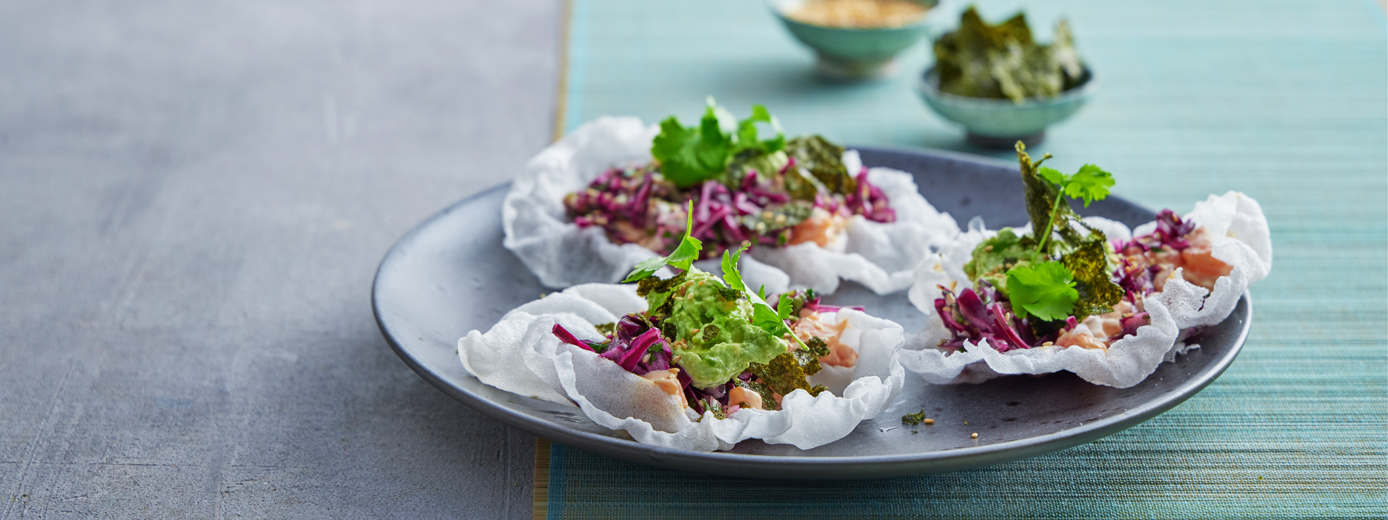 Rispapir tacos med spicy laks