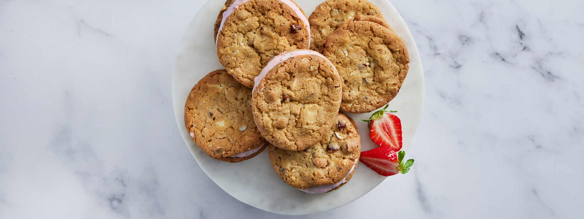Is-sandwich med cookies