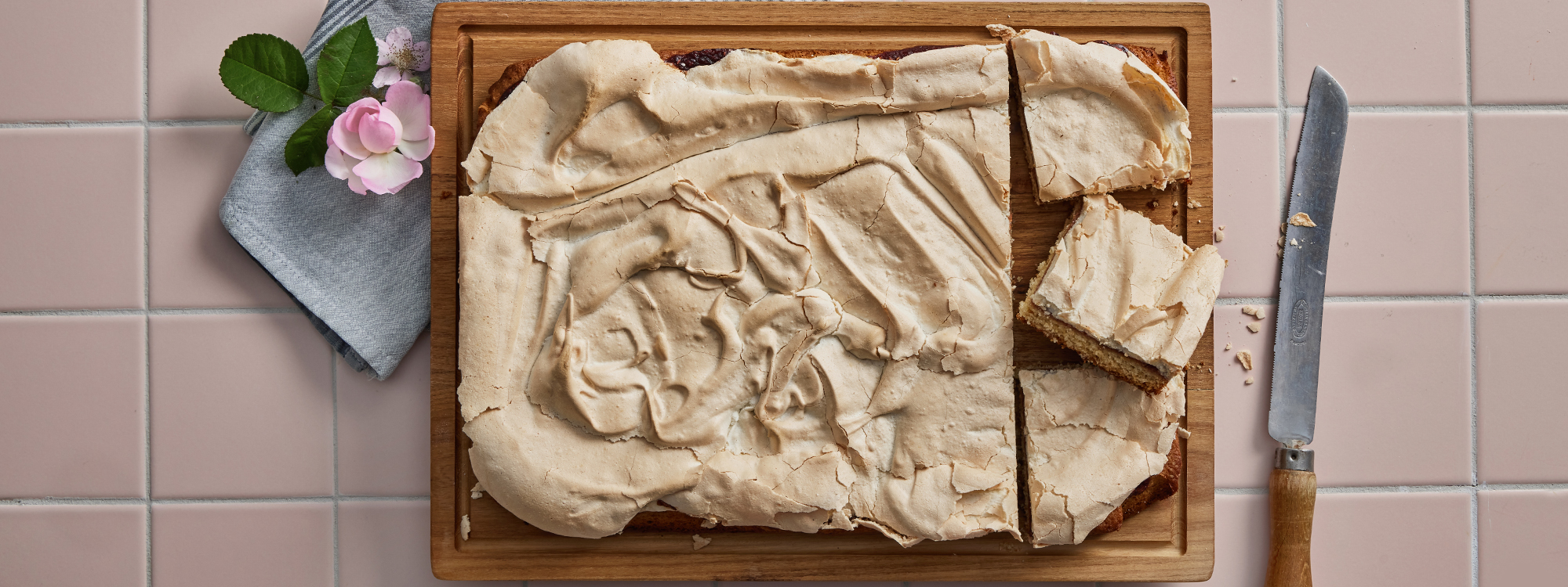 Bedstefars skæg med marcipan, citron og hindbær