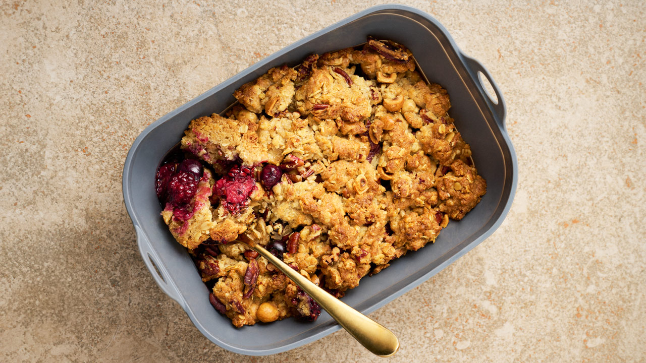 Smuldrekage med bær i airfryer