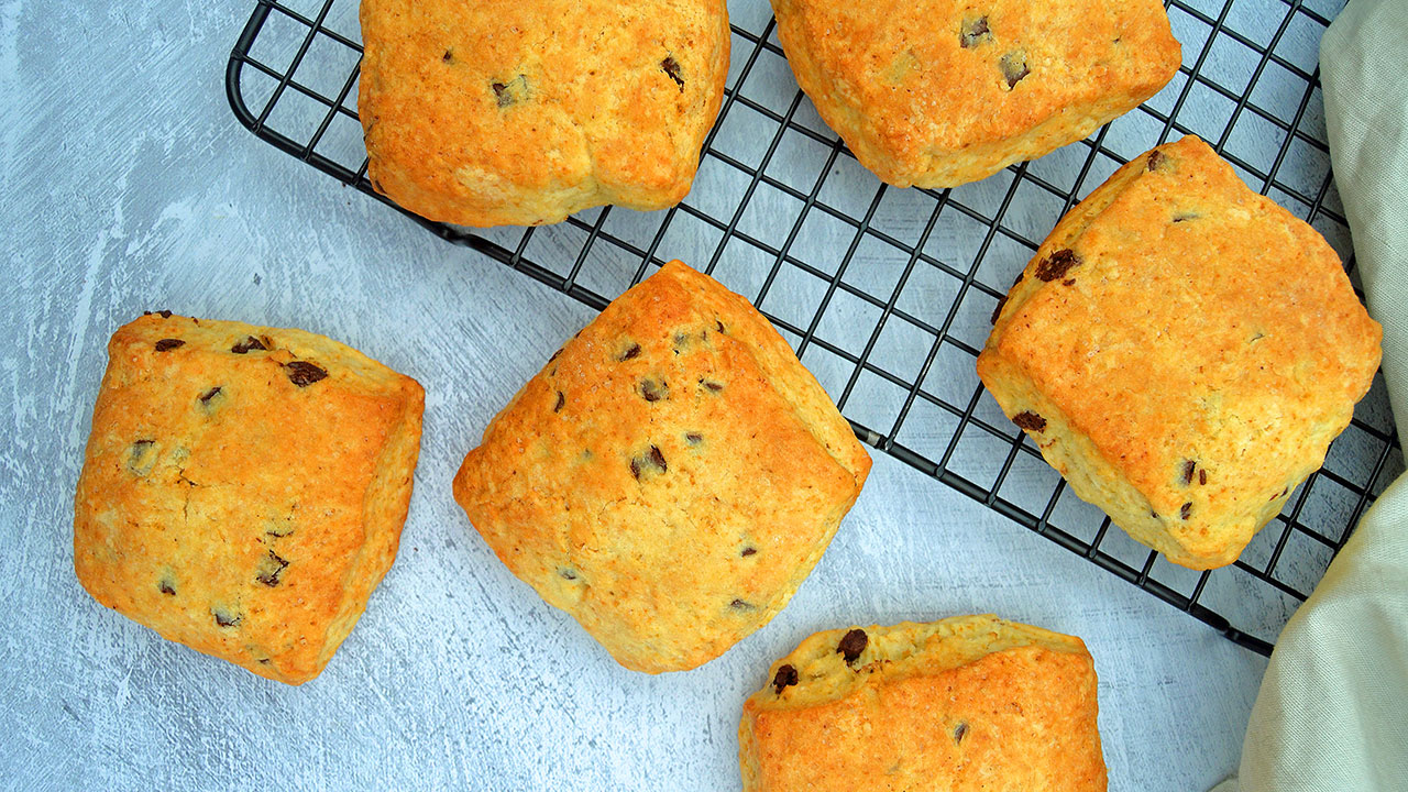 Scones med chokolade i airfryer