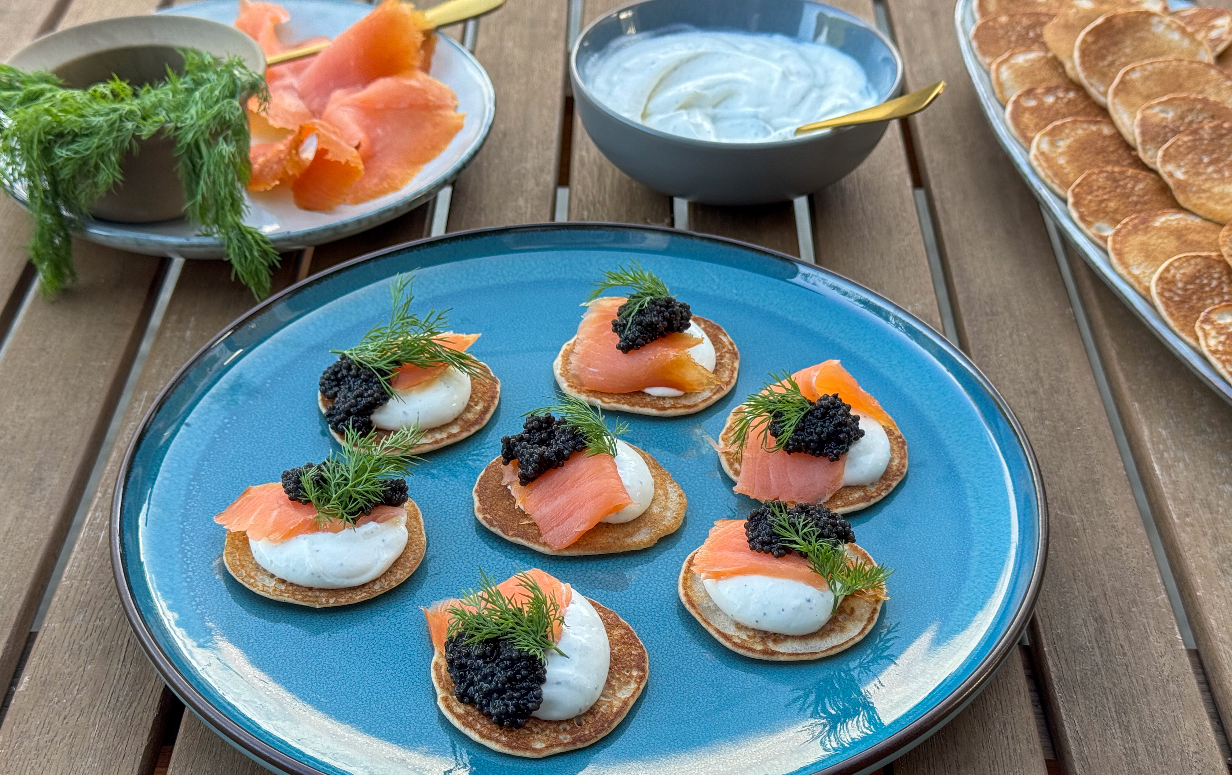 Blinis med røget laks