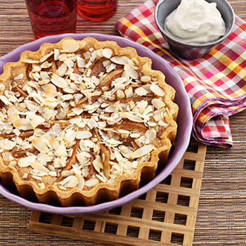 Pære-kaneltærte med cremefraiche