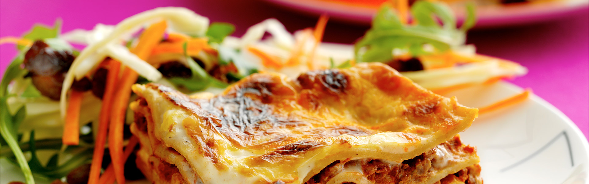 Lasagne med hvidkålssalat