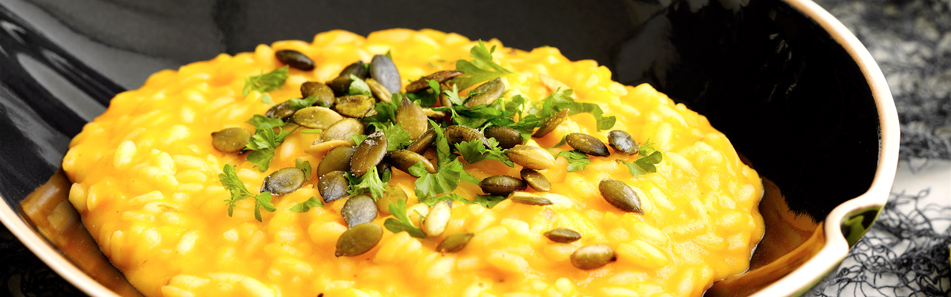 Græskar-risotto med saltede græskarkerner