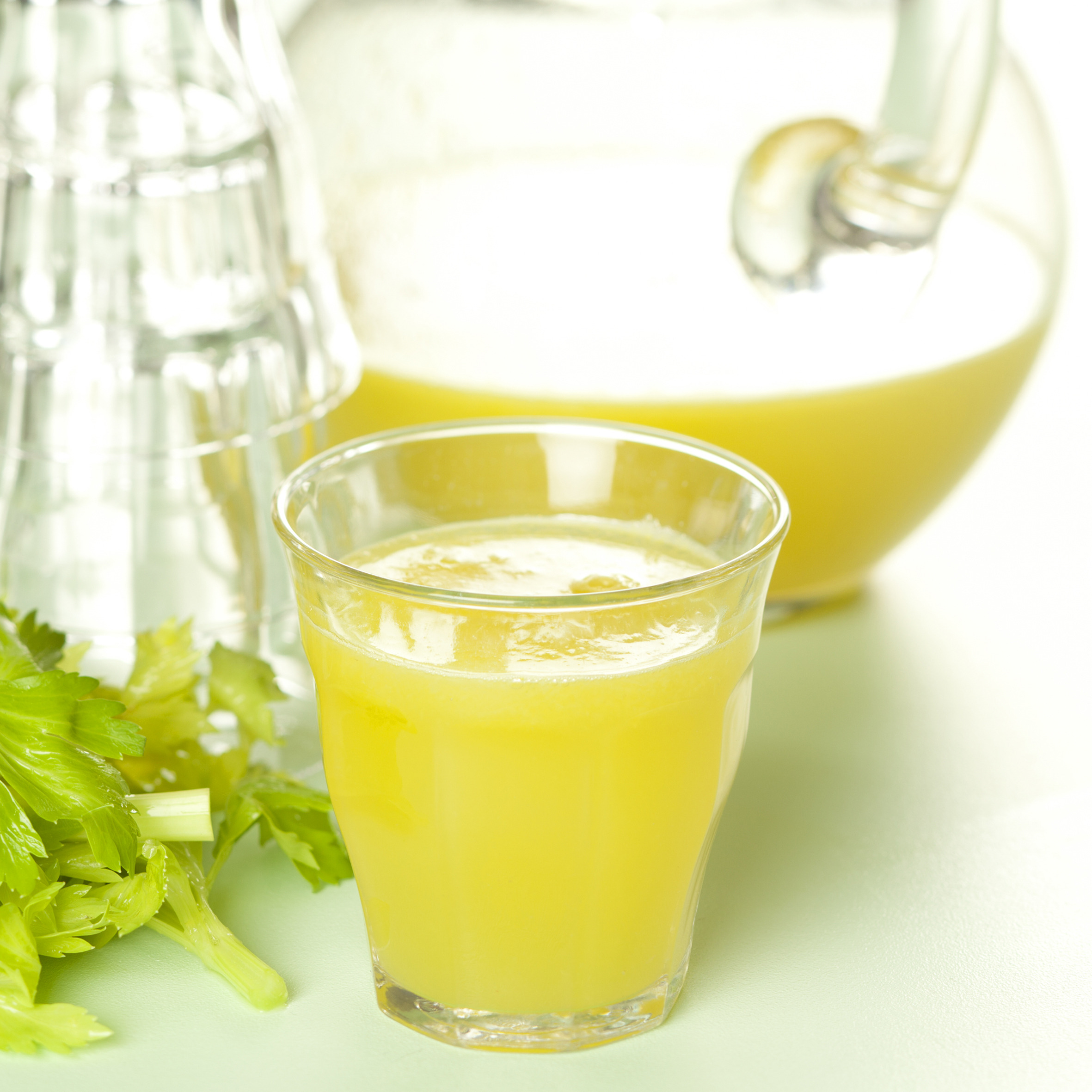 Ananasjuice med bladselleri