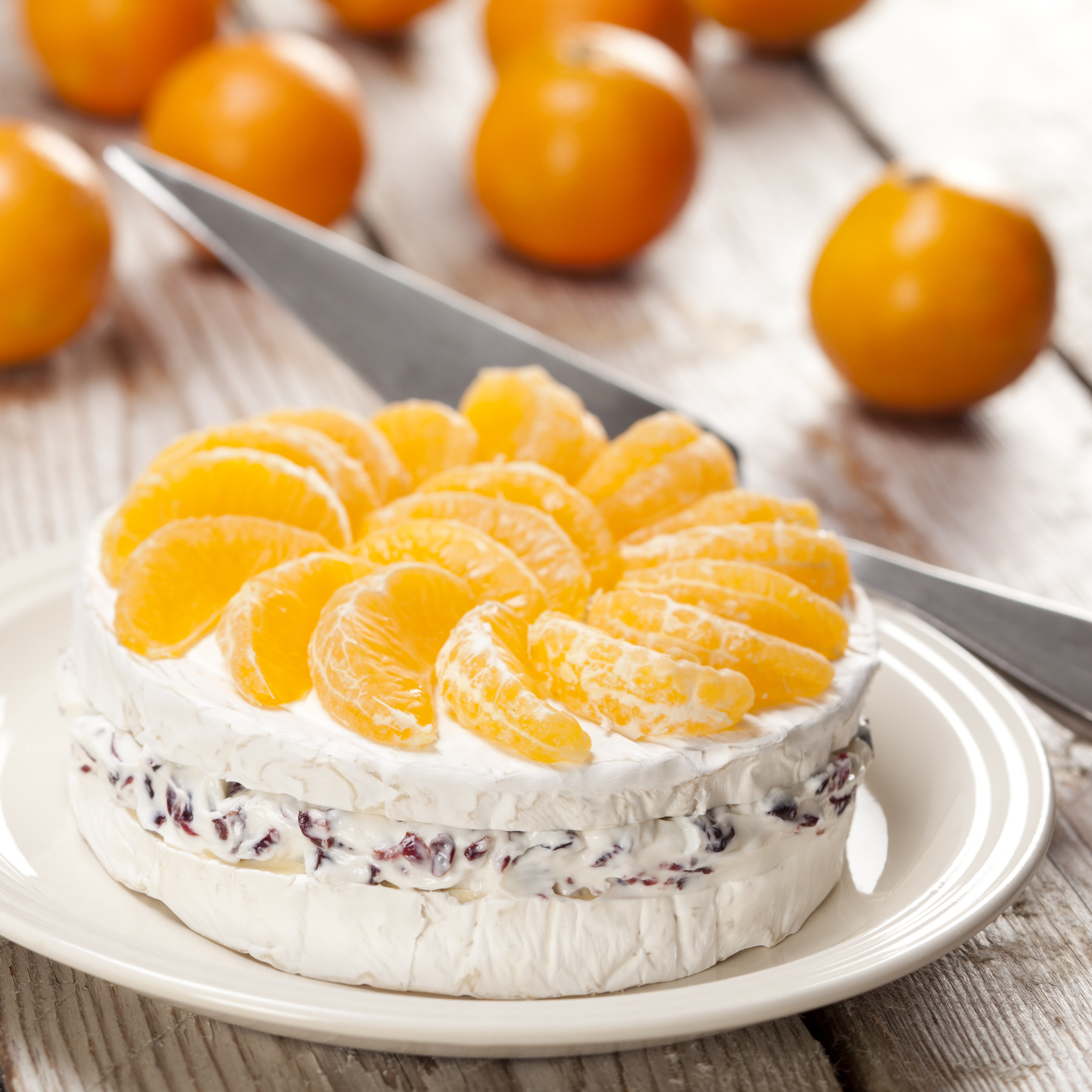 Brie med tranebærcremeost og klementiner