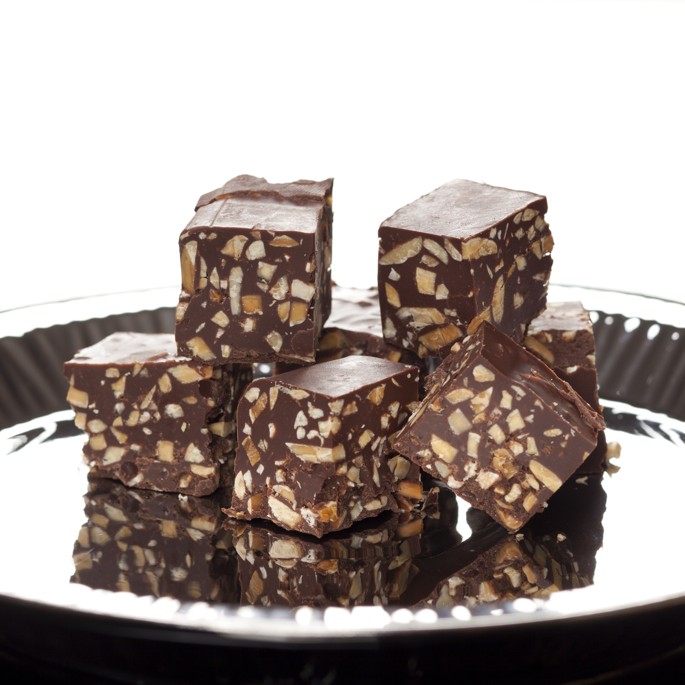 Chokolade-nougat med ristede mandler
