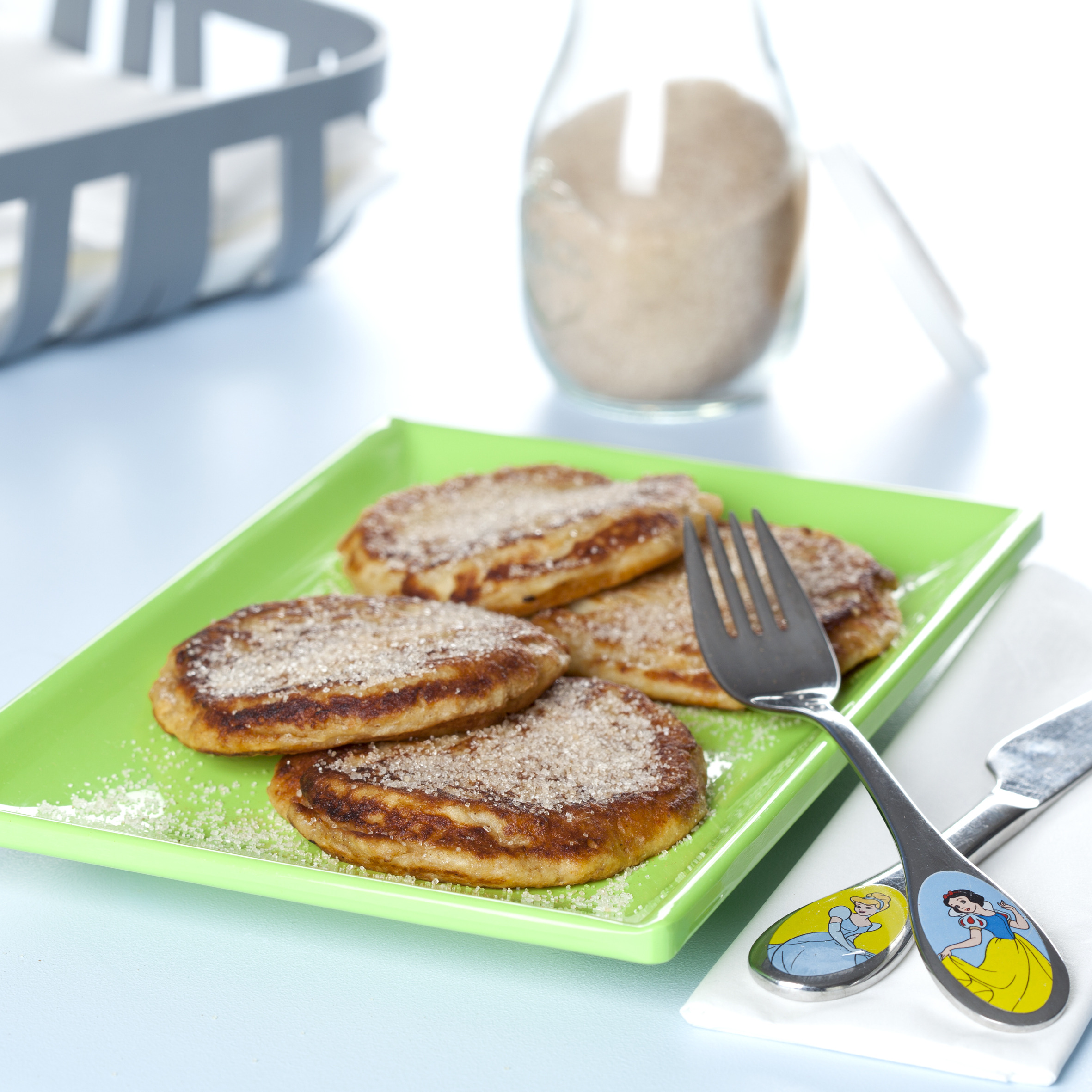 Klatkager af havregrød med kanelsukker