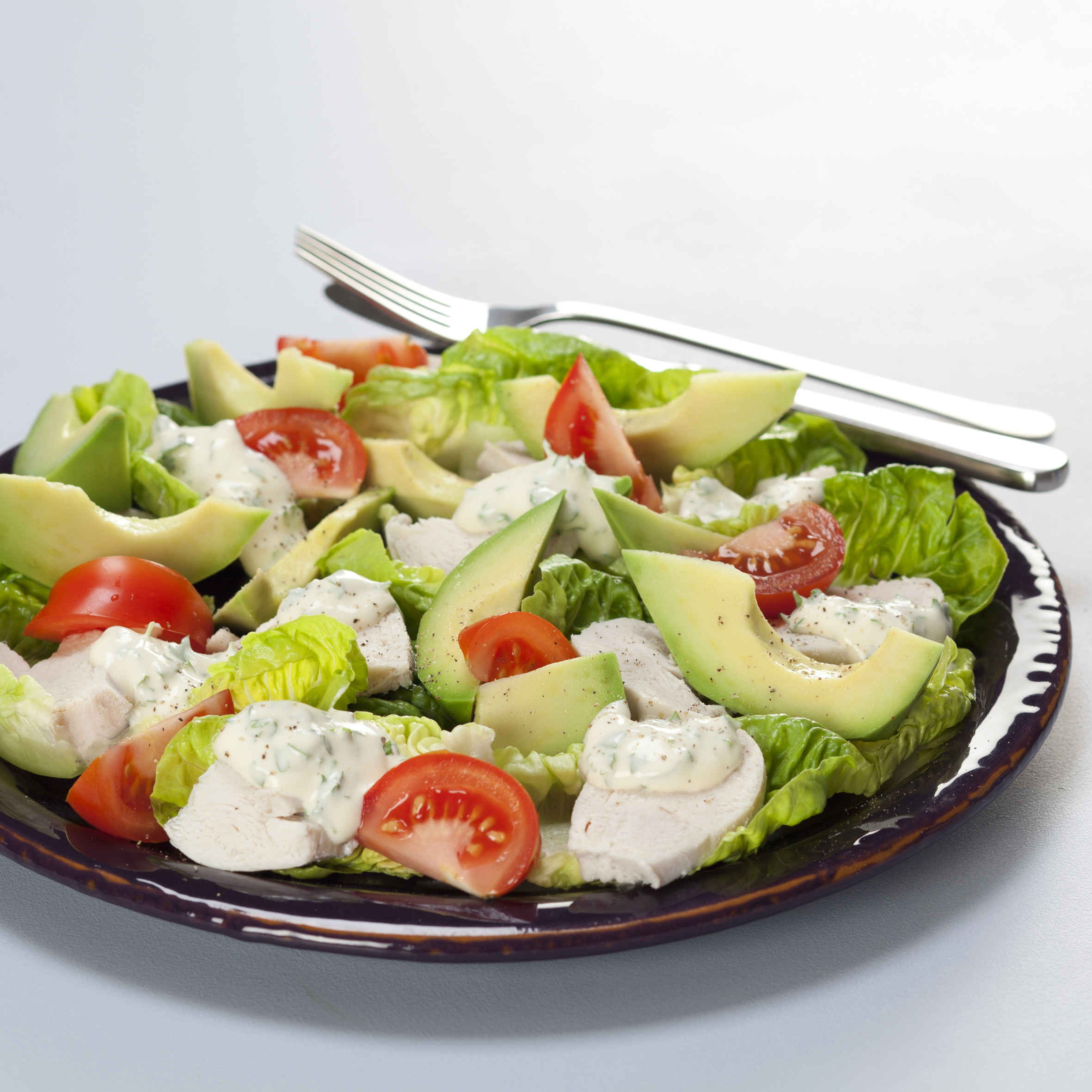 Salat med kylling og avocado