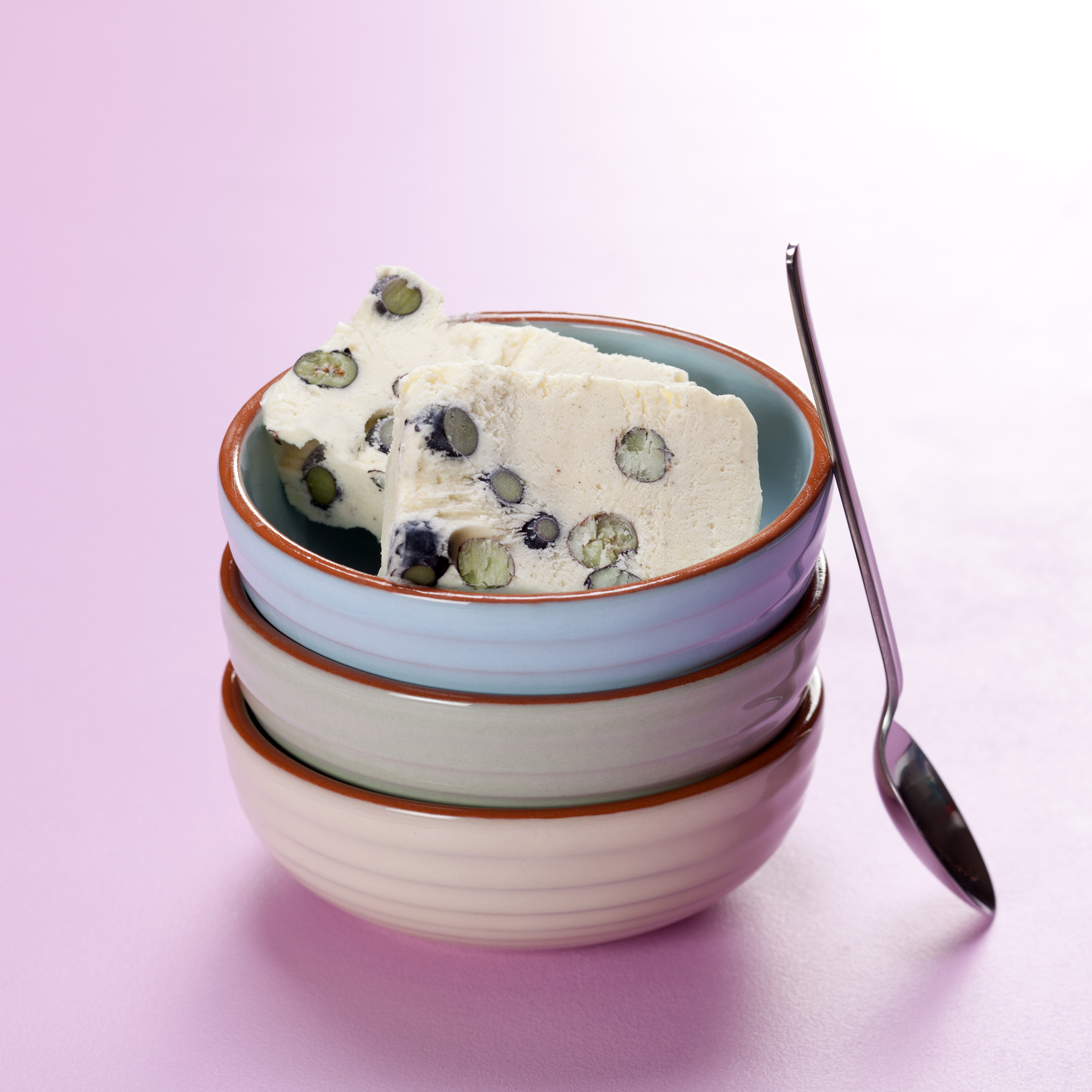 Semifreddo med blåbær