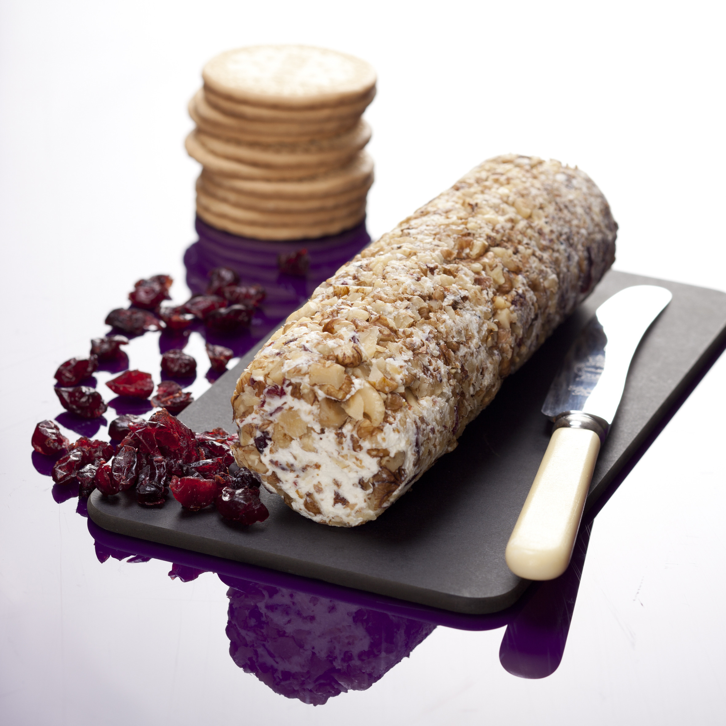 Tranebærost med valnødder