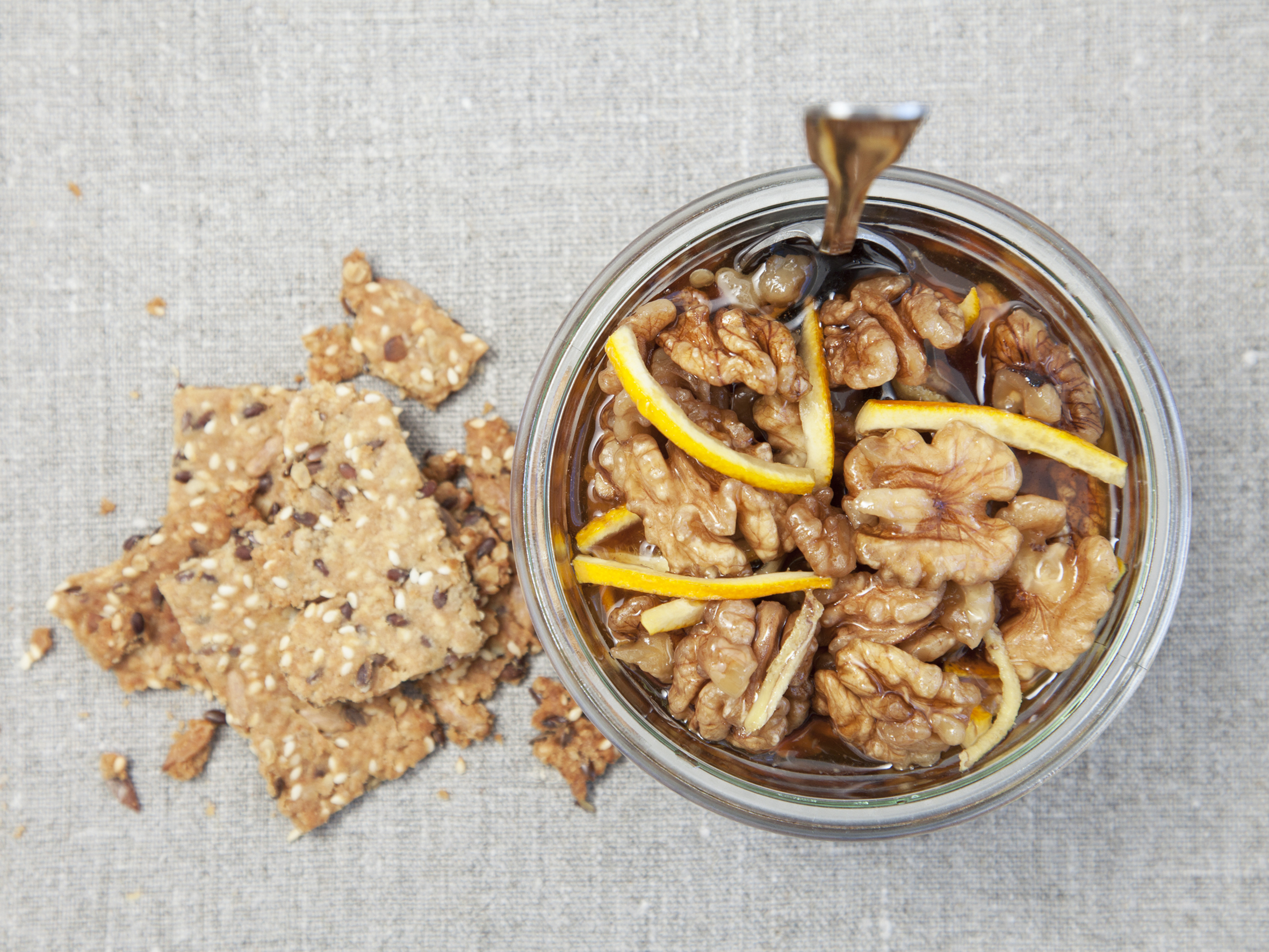 Syltede valnødder med øl og appelsin