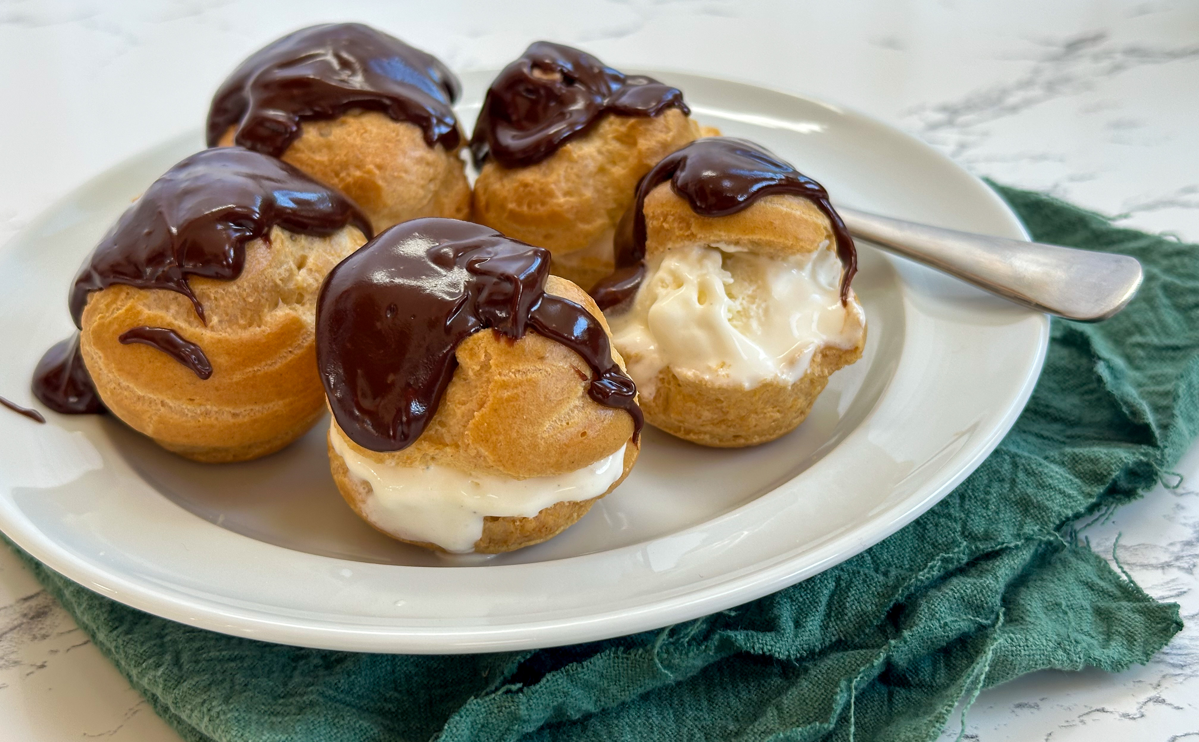 Profiteroles
