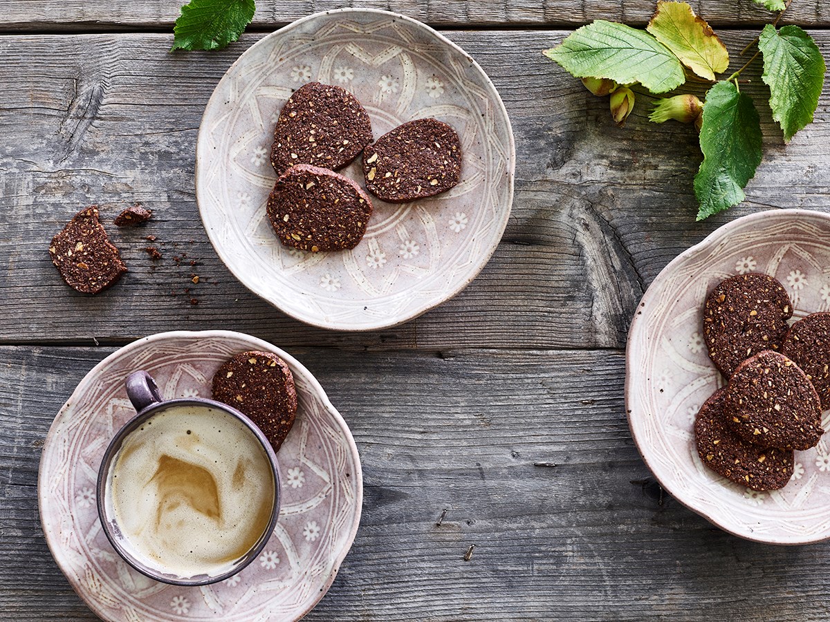 Sprøde hasselnøddekager