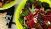 Sprød rødbedesalat med balsamico, honning og brombær - thumbnail