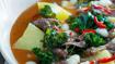 Oksehalesuppe med grønkål, hvide bønner, kartofler og chili - thumbnail