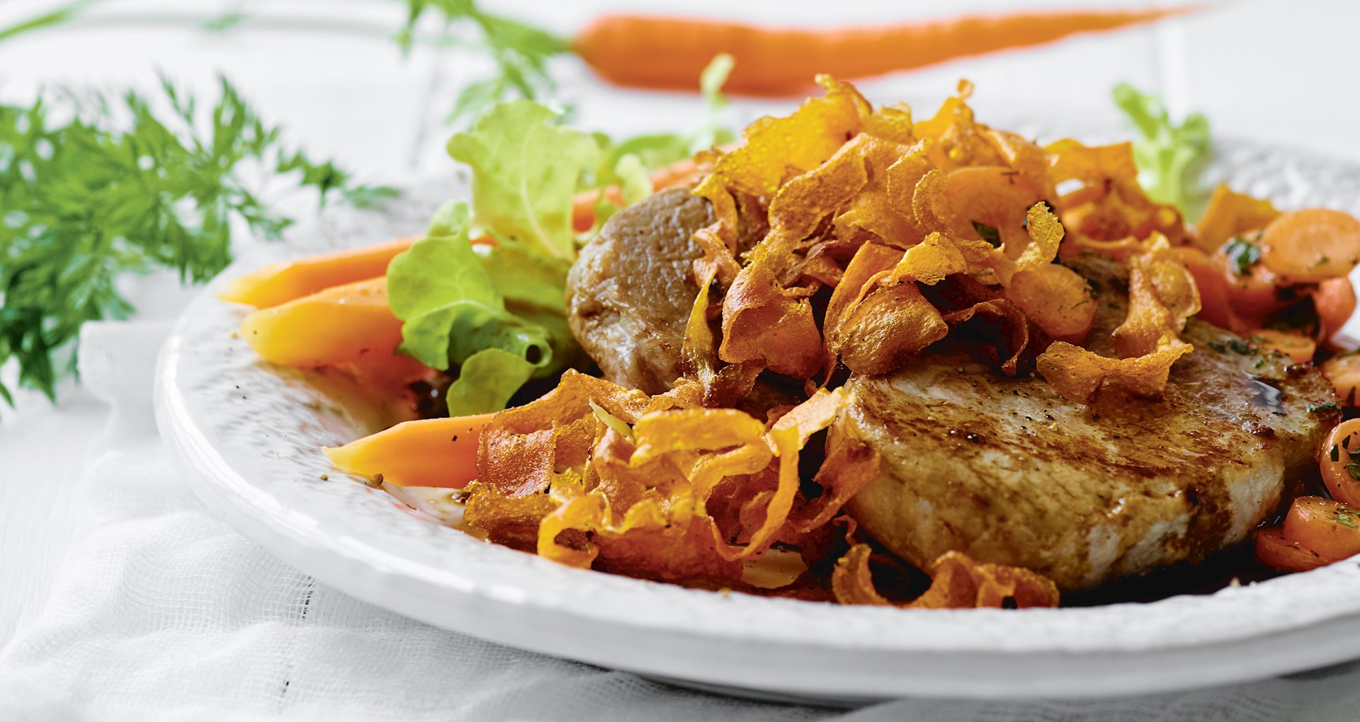 Svinekotelet med tre slags gulerødder