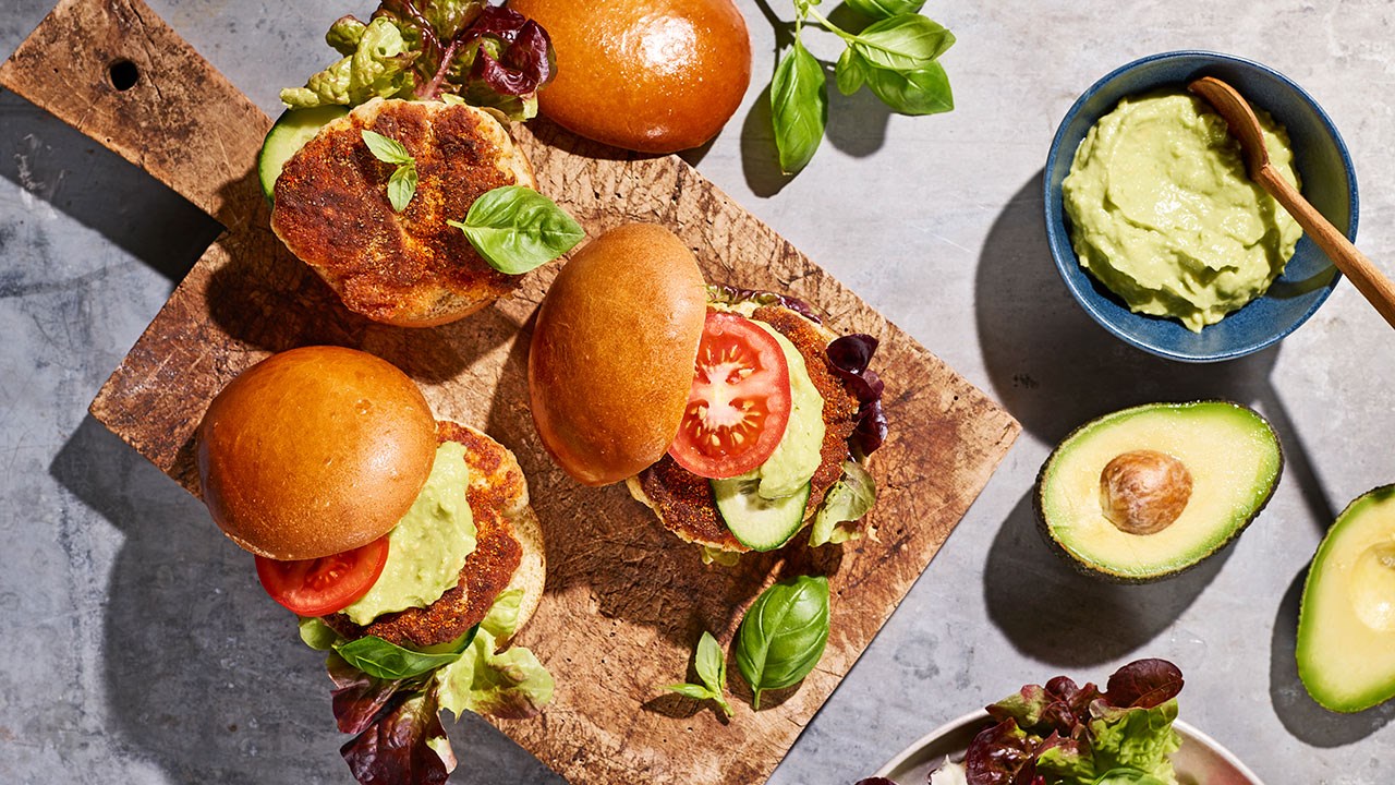 Fiskeburger med guacamole