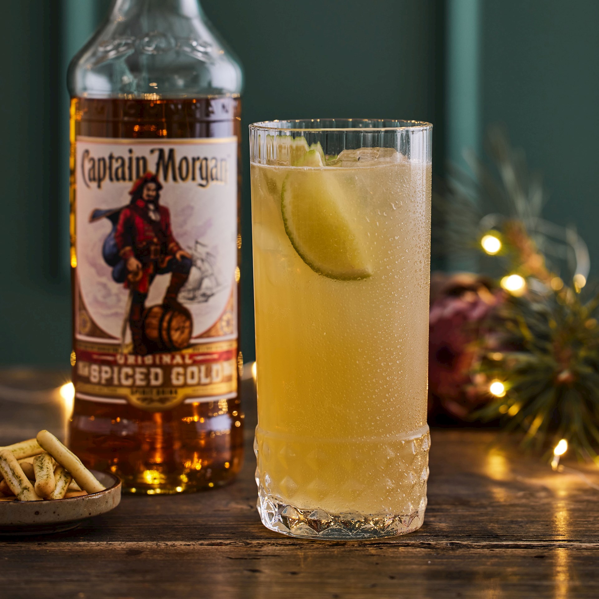Få opskriften på Dark 'n' stormy