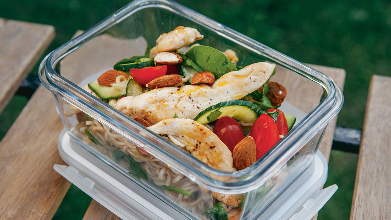 Nudelsalat med kylling