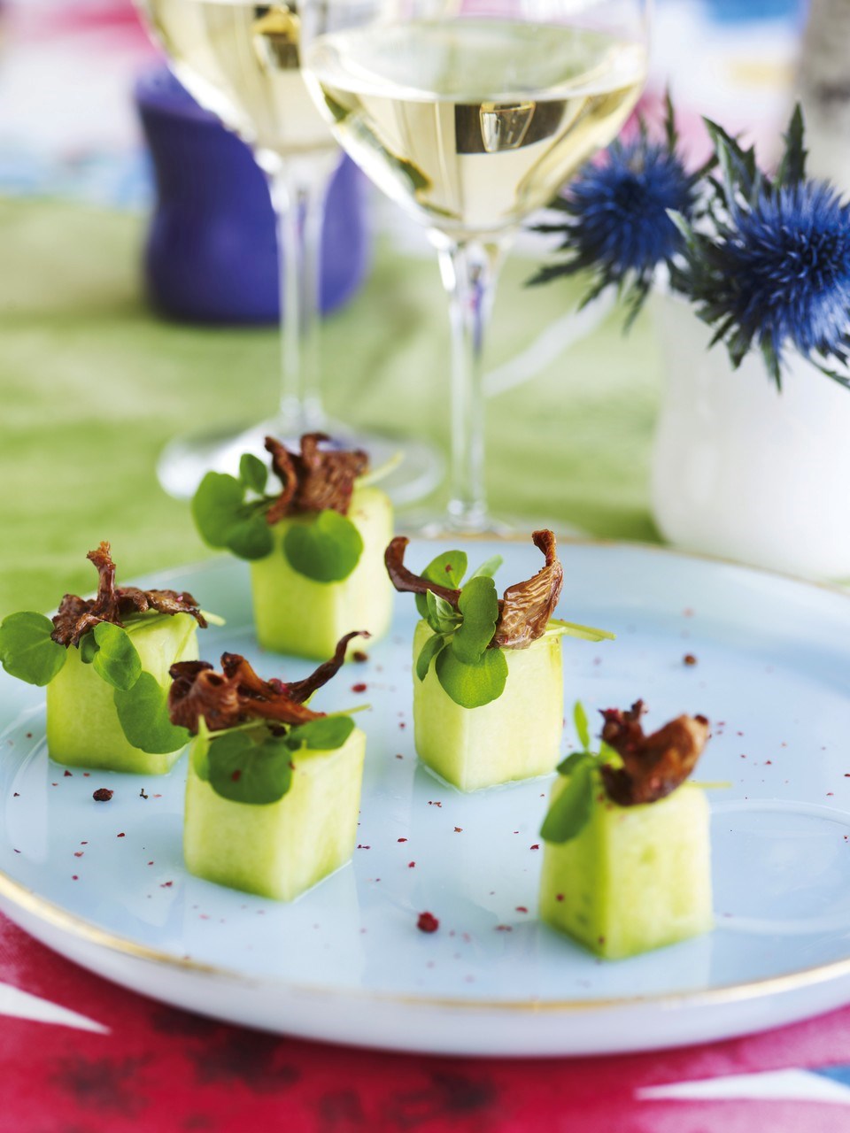 Agurkehapser med smørristede kantareller