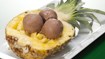 Ananas med chokoladeis - thumbnail