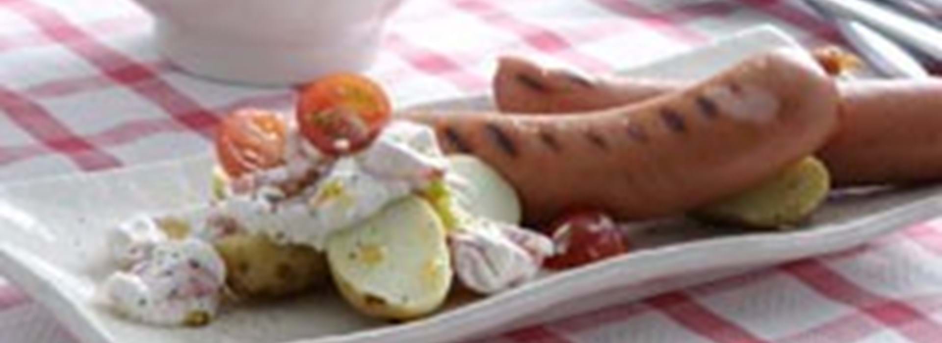 falskhed valse hjælper Pølser med nye kartofler og tomat dip - Se opskriften her