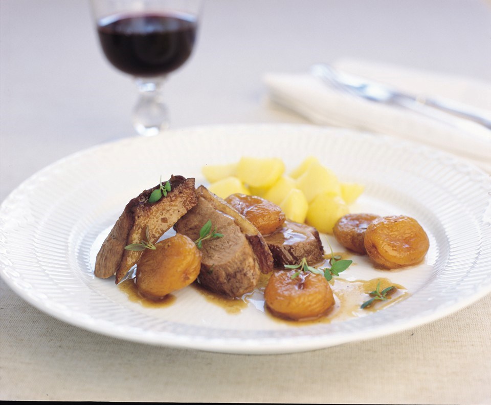 Irma.dk Braiseret andebryst med timian og abrikoser