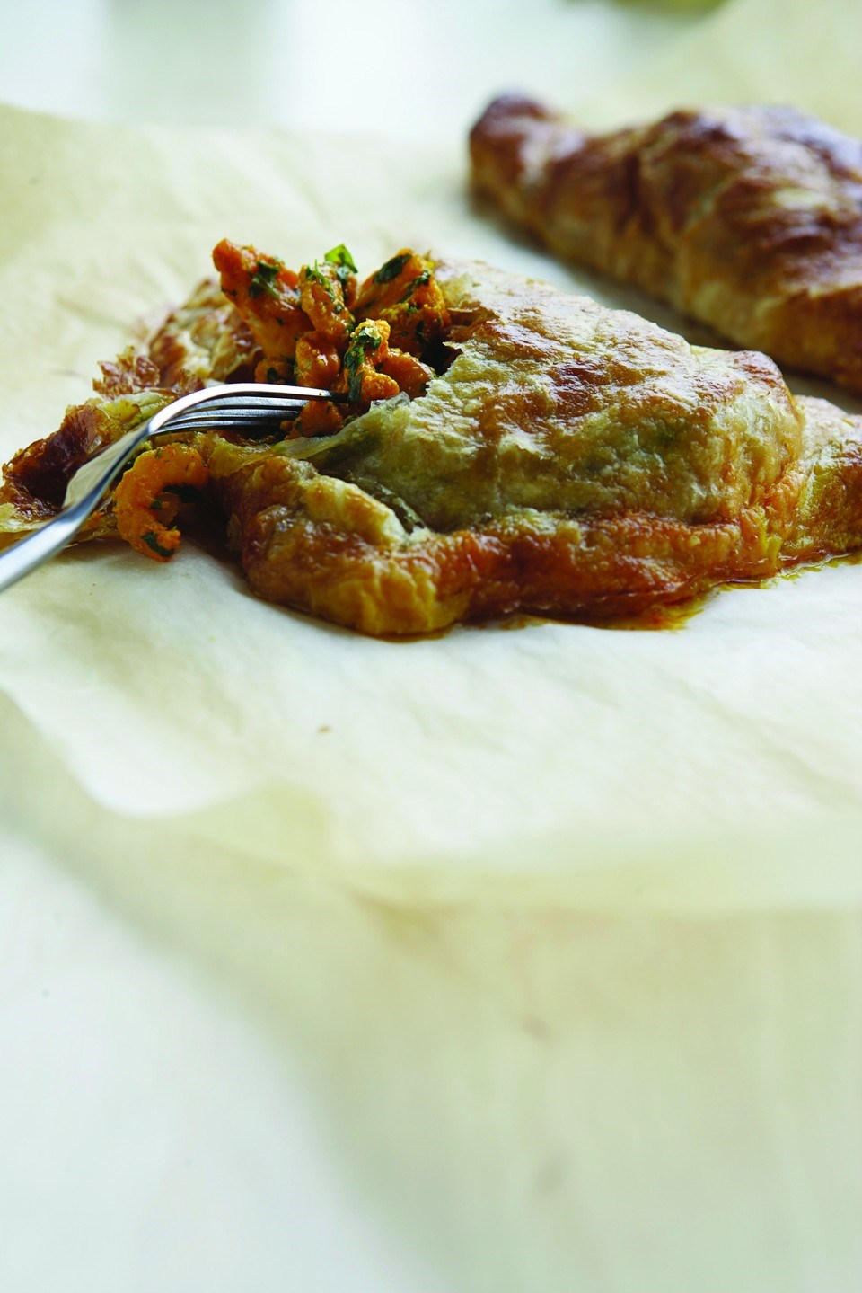 Butterdejspakker med fisk og skaldyr