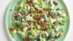 Salat med broccoli, bønner, nødder og dressing - thumbnail