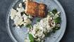 Ristet laks med revet parmesan og rå blomkål - thumbnail
