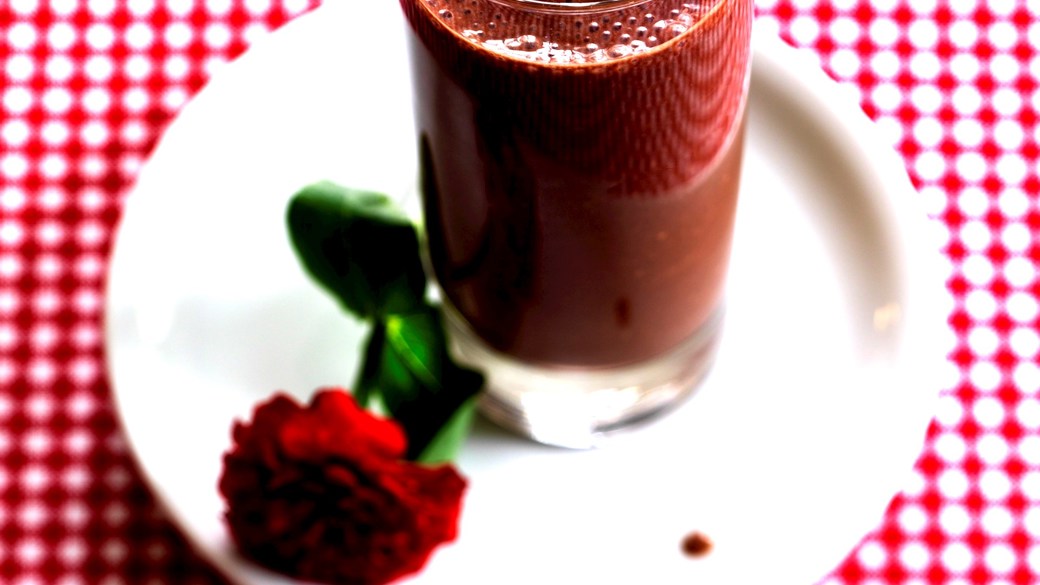 Choko, banan og ingefær-milkshake
