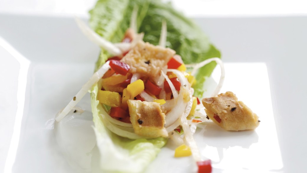 Salat med ristet pitabrød